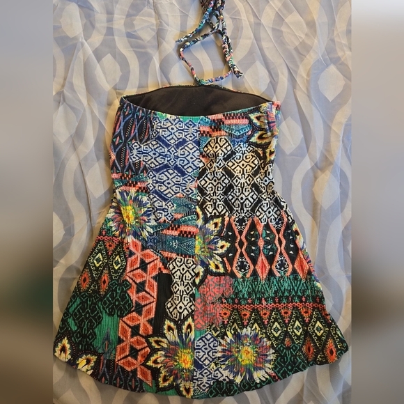 Halter Top - Picture 6 of 8